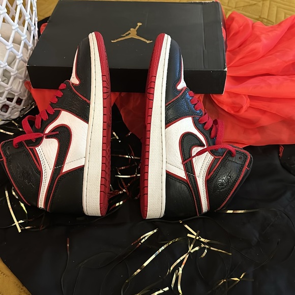 SOLD‼️🗯️🖤JORDAN 1 RETRO ❣️BLOODLINE❣️ - Picture 5 of 6